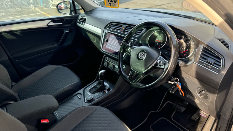 Volkswagen Tiguan 2.0 TDi 150 4Motion SE Nav 5dr DSG Diesel Estate